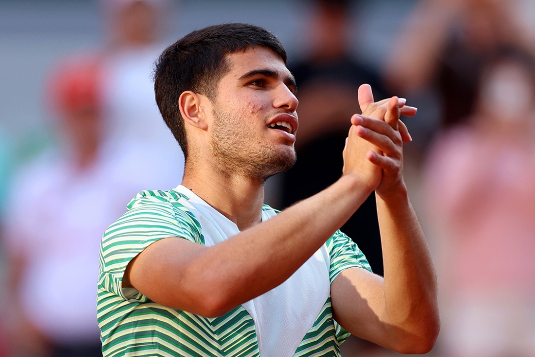 Carlos Alcaraz through to the Roland Garros quarterfinals