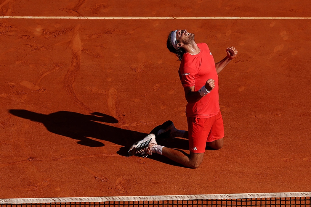 Stefanos Tsitsipas celebrates his 2024 Monte Carlo Masters triumph