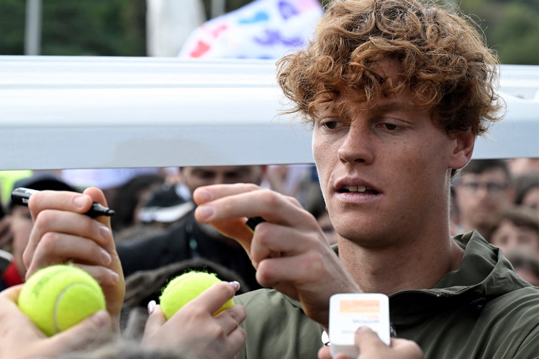 Jannik Sinner signs autographs in Rome