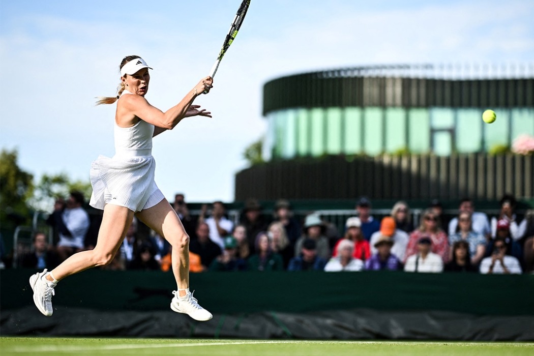 Caroline Wozniacki beats Alycia Parks at Wimbledon