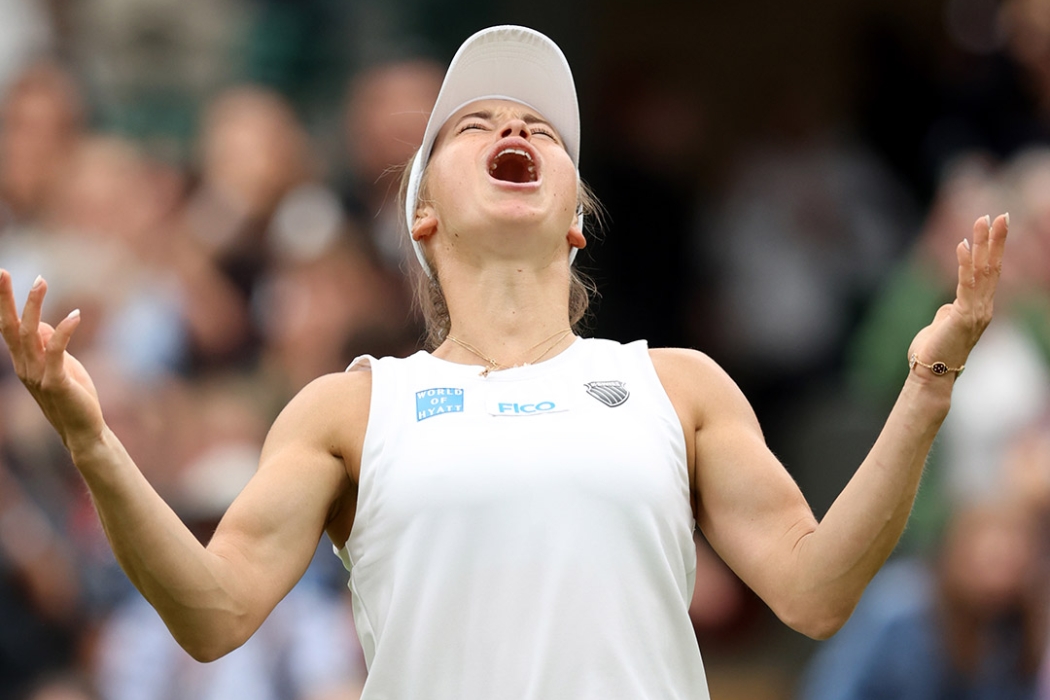 Yulia Putintseva beats Iga Swiatek in the third round at Wimbledon